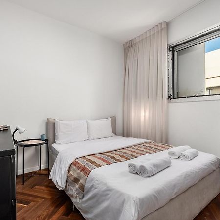 Penthouse 3Br + Roof Top + Parking - On The Beach Haifa Exteriör bild